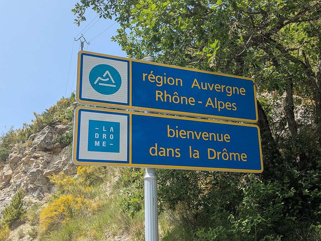 Décrassage ou démoussage de toiture Drôme