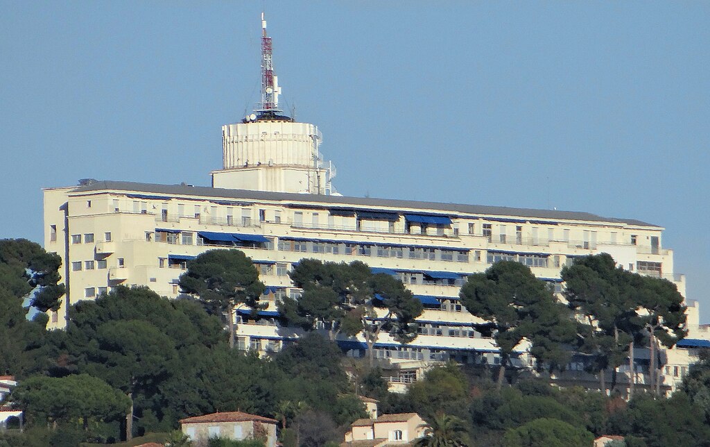 Décrassage ou démoussage de toiture Vallauris