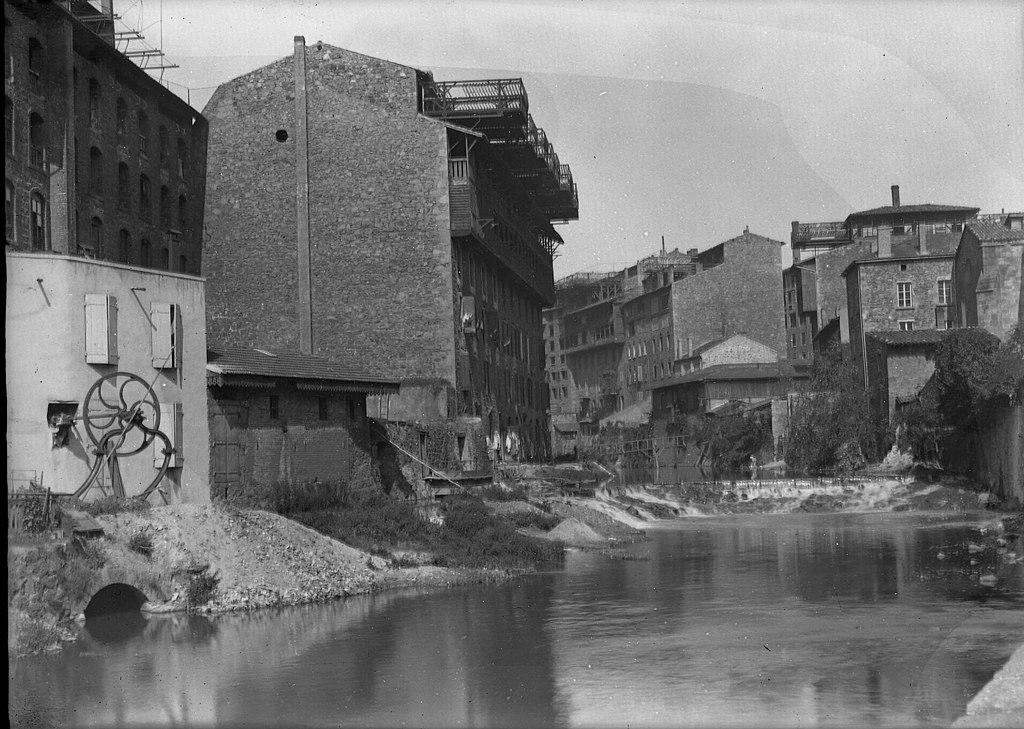 Décrassage ou démoussage de toiture Annonay