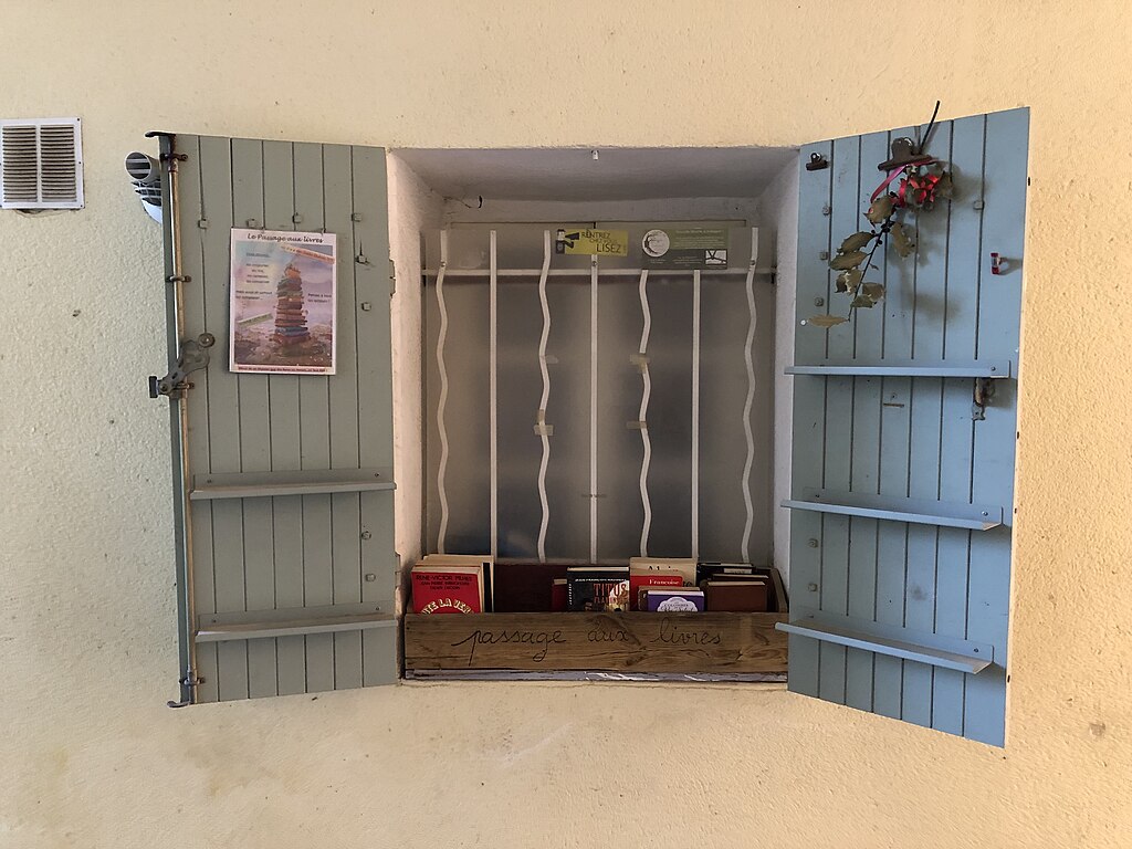 Décrassage ou démoussage de toiture Aubagne