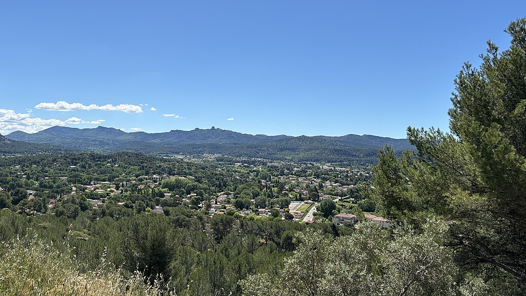Décrassage ou démoussage de toiture Bouc-Bel-Air
