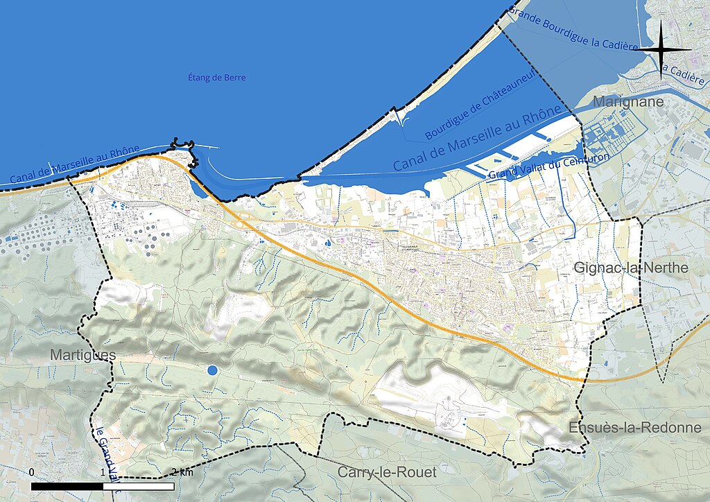 Décrassage ou démoussage de toiture Châteauneuf-les-Martigues