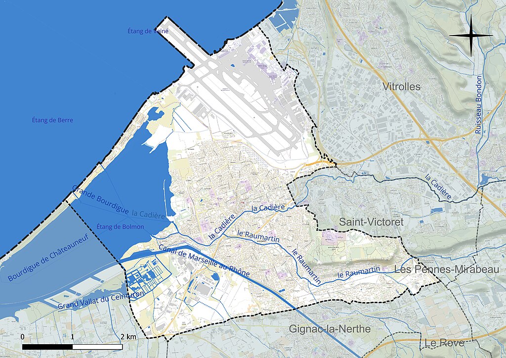 Décrassage ou démoussage de toiture Marignane