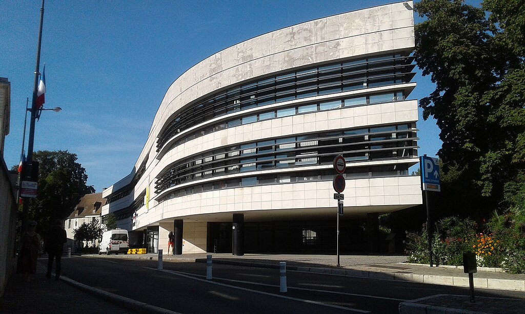 Décrassage ou démoussage de toiture Bourges