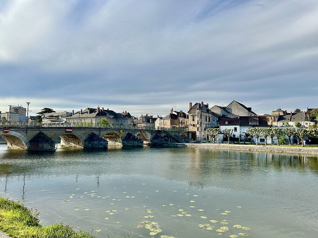 Décrassage ou démoussage de toiture Vierzon