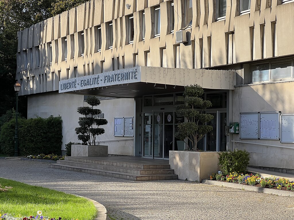 Décrassage ou démoussage de toiture La Garenne-Colombes