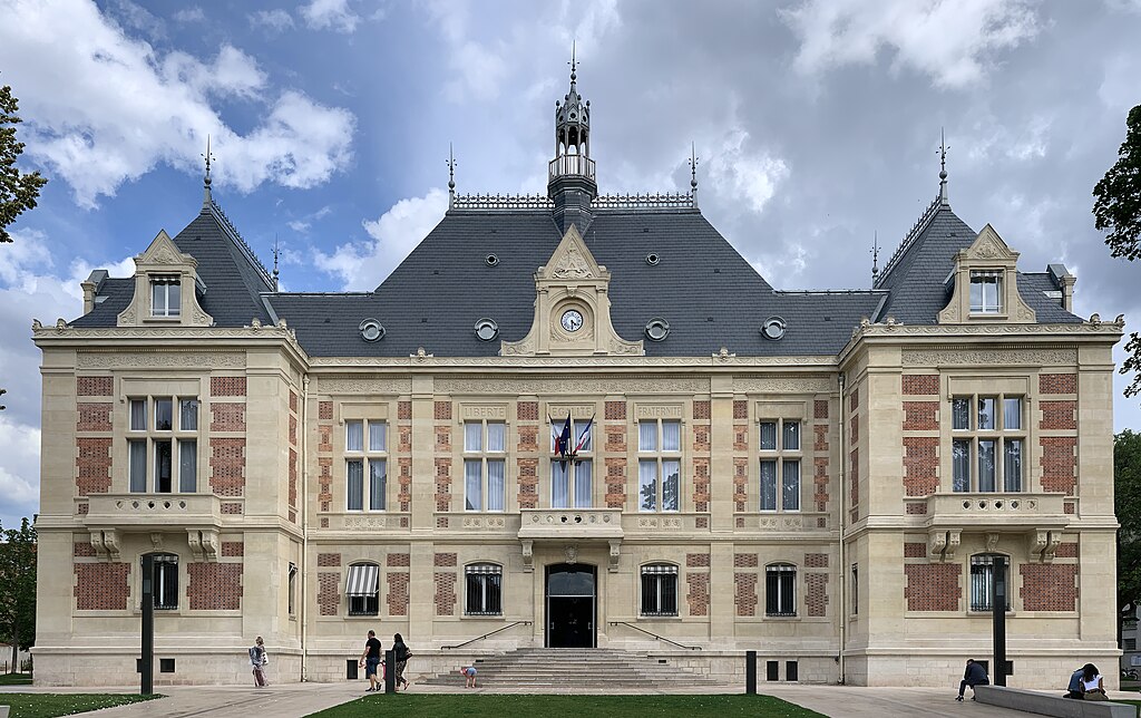 Décrassage ou démoussage de toiture Montrouge