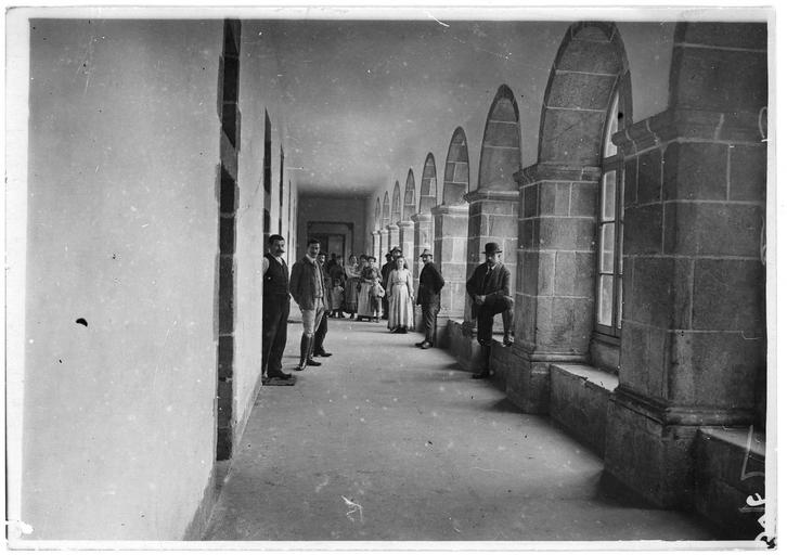 Décrassage ou démoussage de toiture Guérande