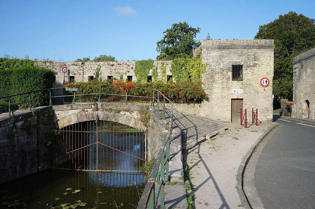 Décrassage ou démoussage de toiture Dunkerque