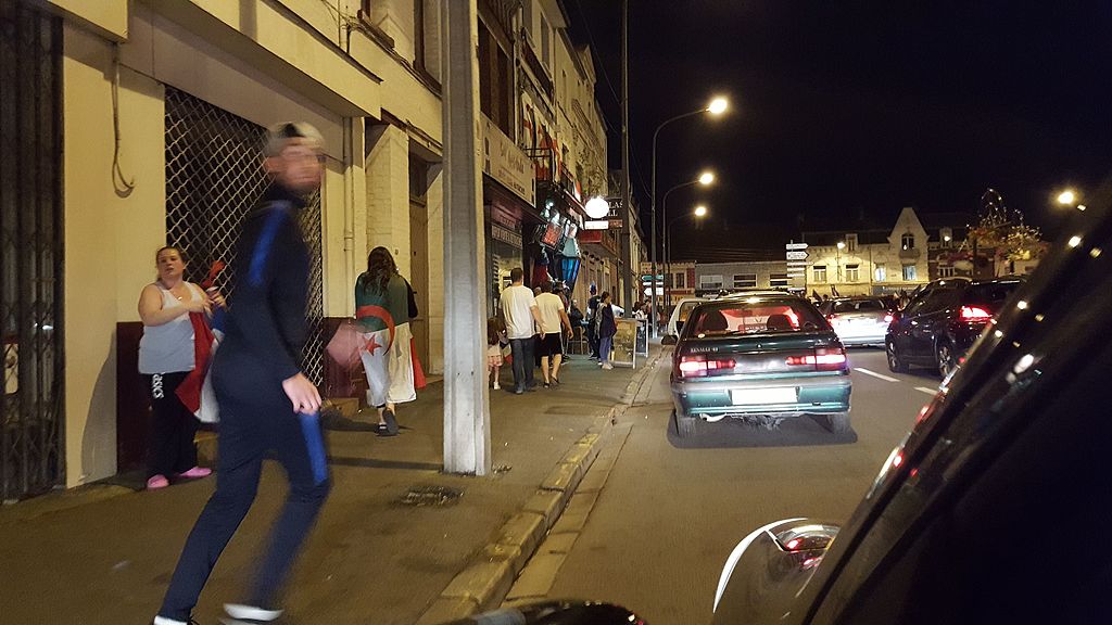 Décrassage ou démoussage de toiture Hénin-Beaumont