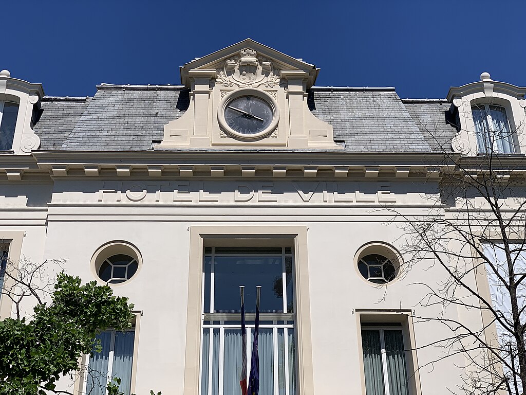 Décrassage ou démoussage de toiture Aubervilliers