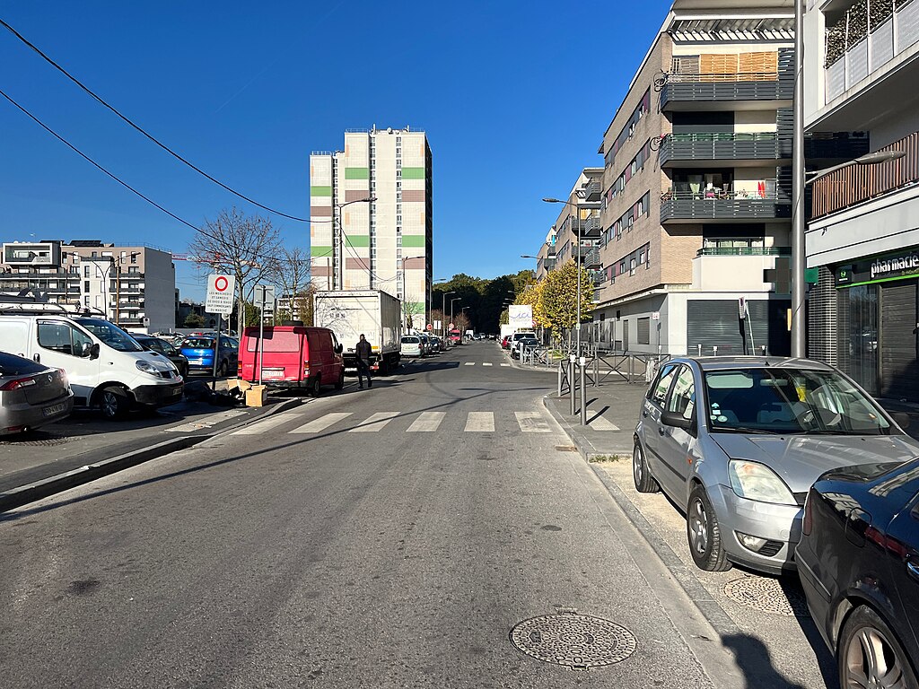 Décrassage ou démoussage de toiture Clichy-sous-Bois
