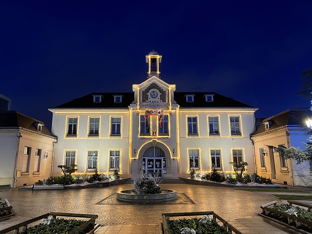 Décrassage ou démoussage de toiture Drancy