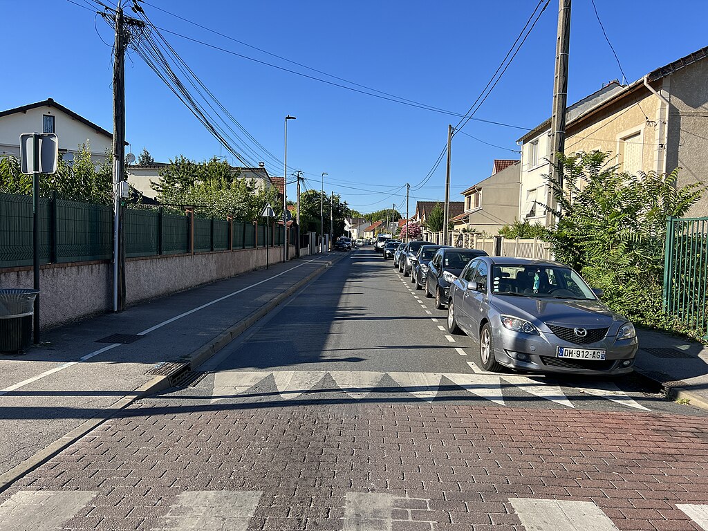 Décrassage ou démoussage de toiture Le Blanc-Mesnil