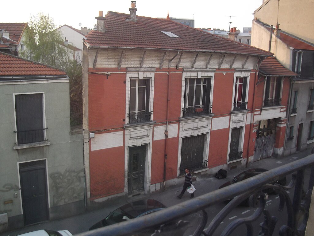 Décrassage ou démoussage de toiture Le Kremlin-Bicêtre