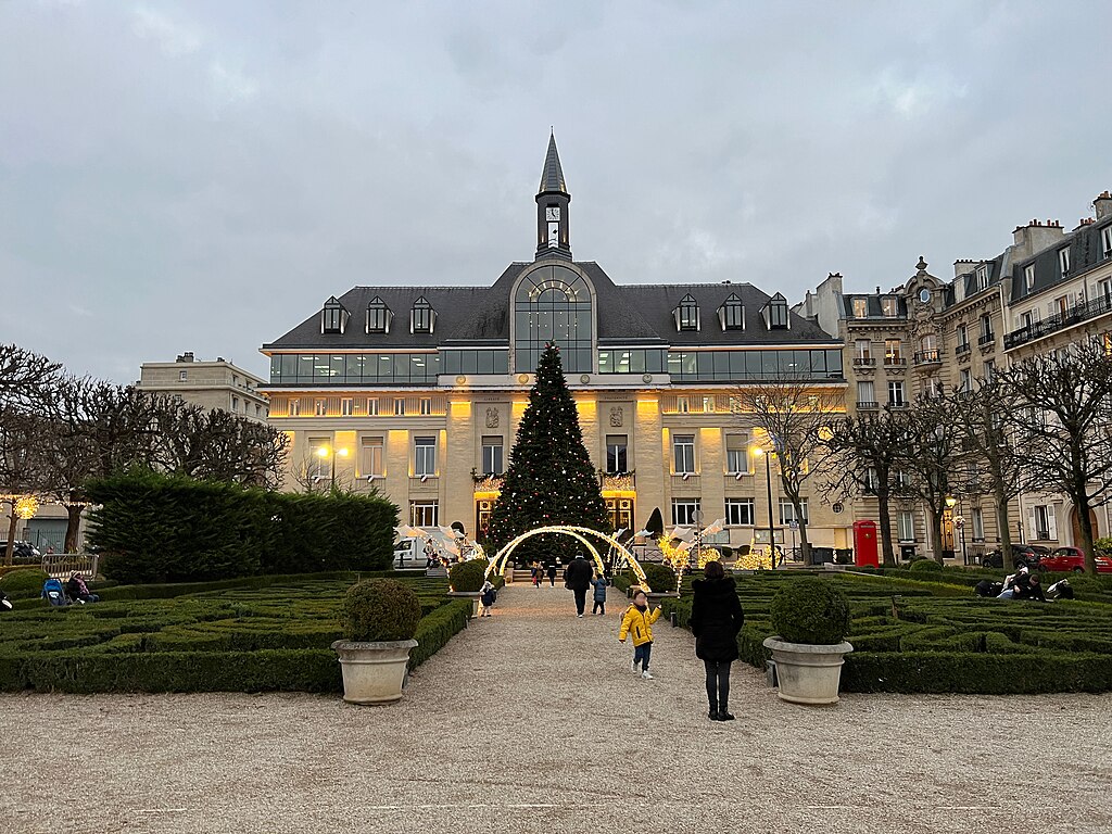 Décrassage ou démoussage de toiture Saint-Mandé