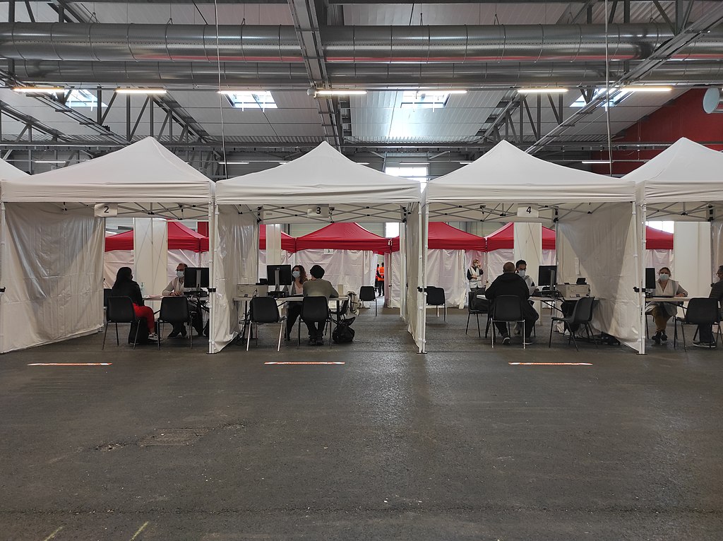 Décrassage ou démoussage de toiture Poitiers