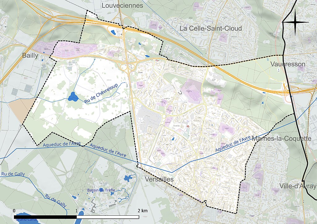 Décrassage ou démoussage de toiture Le Chesnay