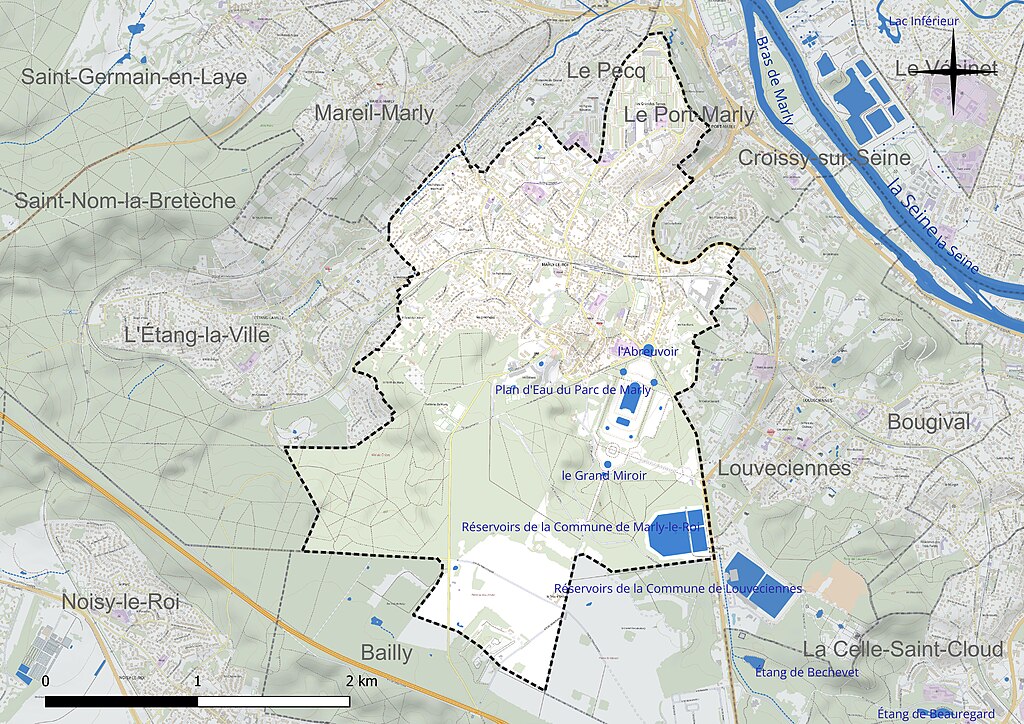 Décrassage ou démoussage de toiture Marly-le-Roi