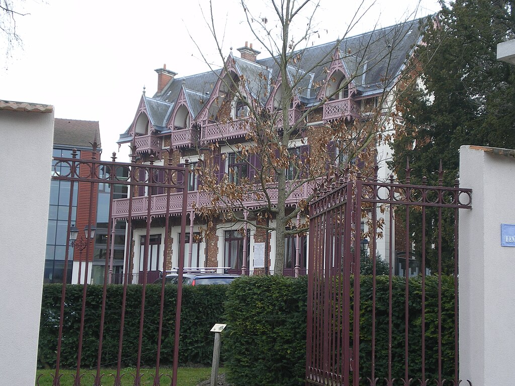 Décrassage ou démoussage de toiture Viroflay